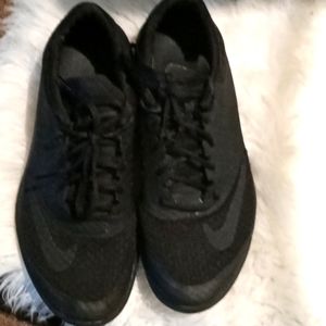 Mens Nike athletic shoes